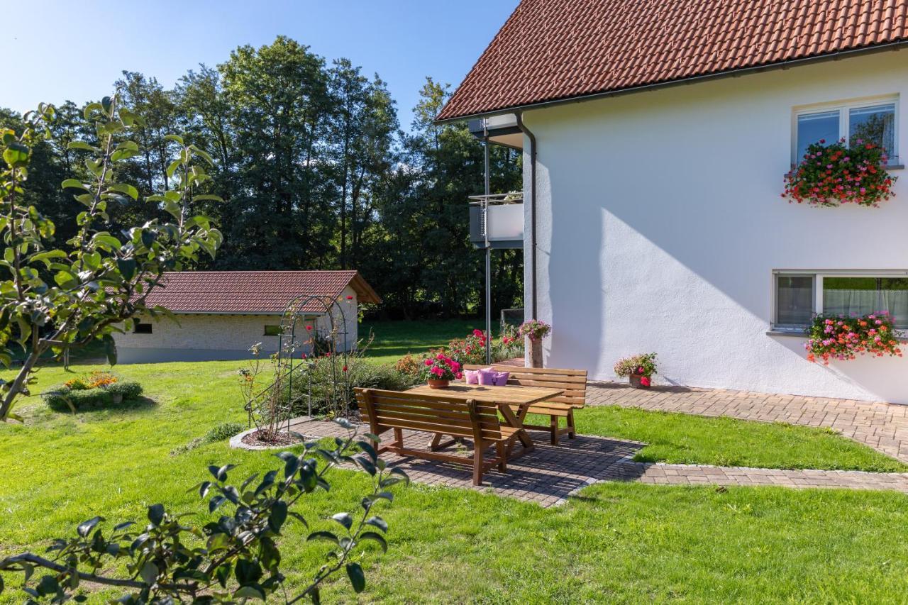 Haus Hilda Fechtig Hotel Uehlingen-Birkendorf Exterior photo